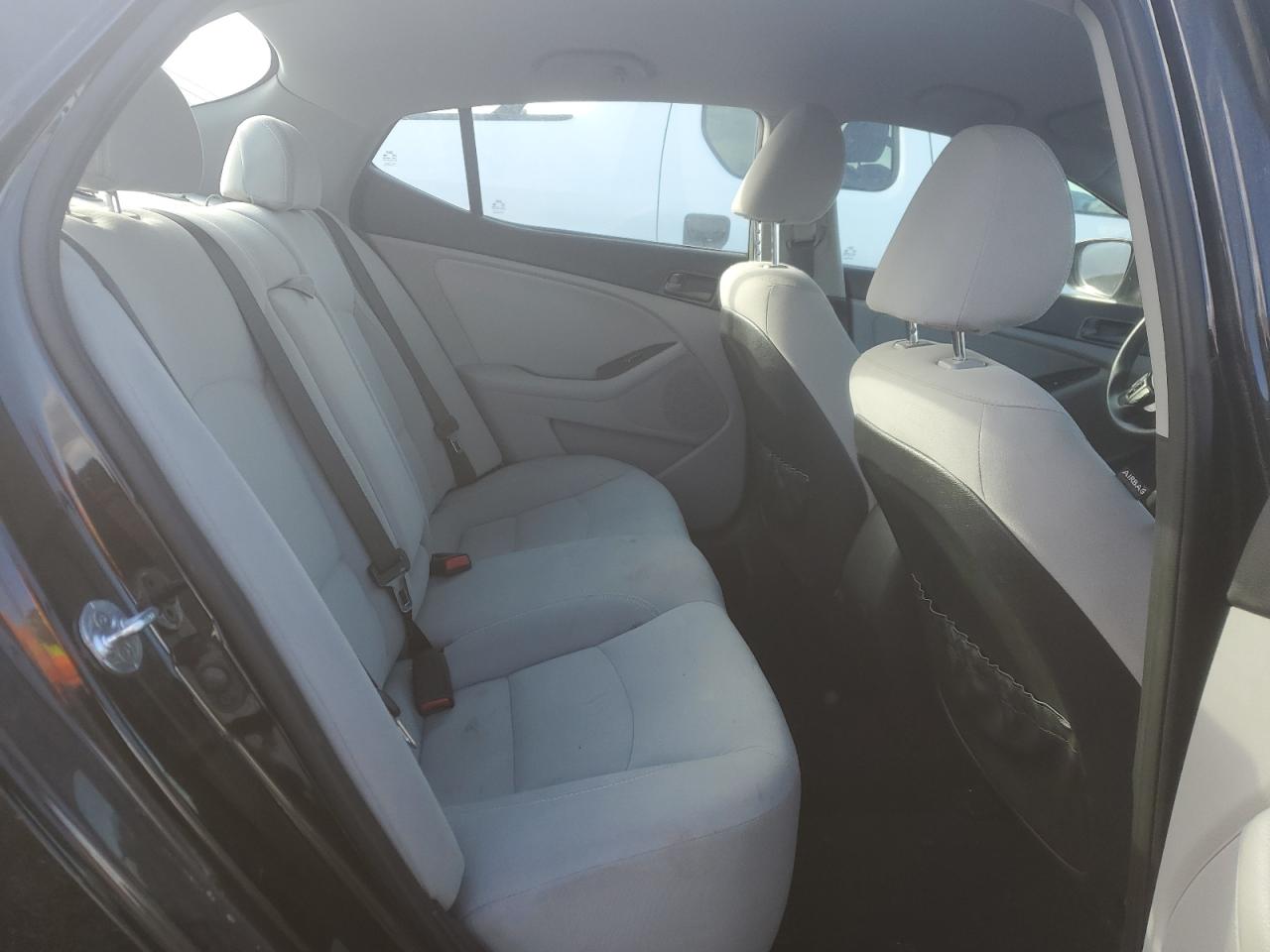 2015 Kia Optima - Image 10