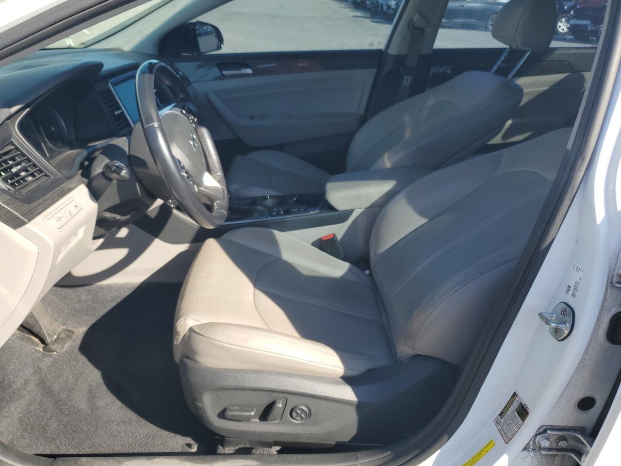 2018 Hyundai Sonata - Image 7