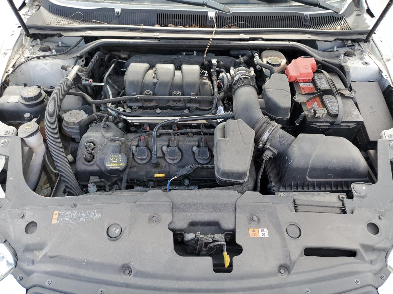 2013 Ford Taurus - Image 11