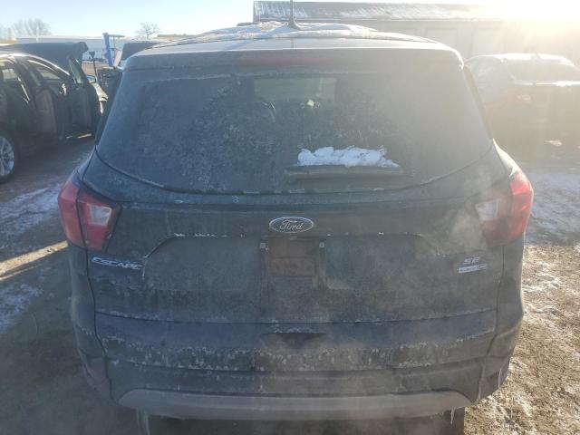  FORD ESCAPE 2019 Czarny