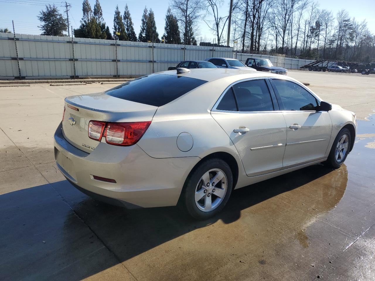 2015 Chevrolet Malibu - Image 3
