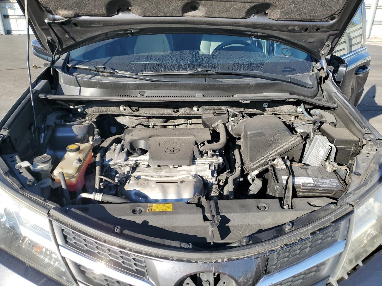 2014 Toyota RAV 4 - Image 13