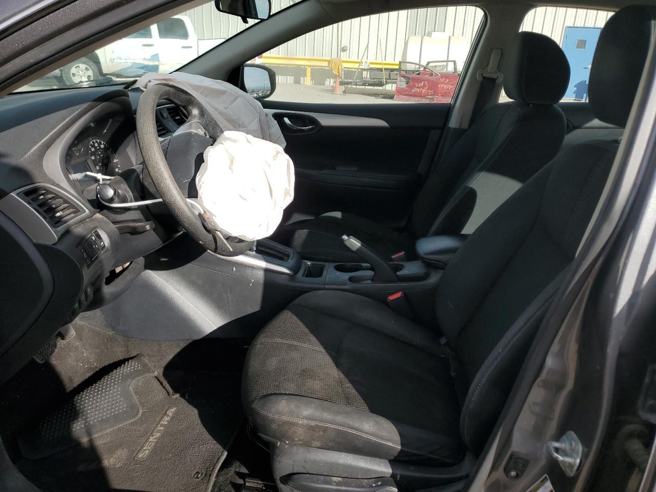 2016 Nissan Sentra - Image 7