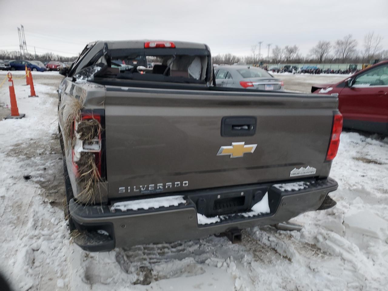 2015 Chevrolet Silverado - Image 6