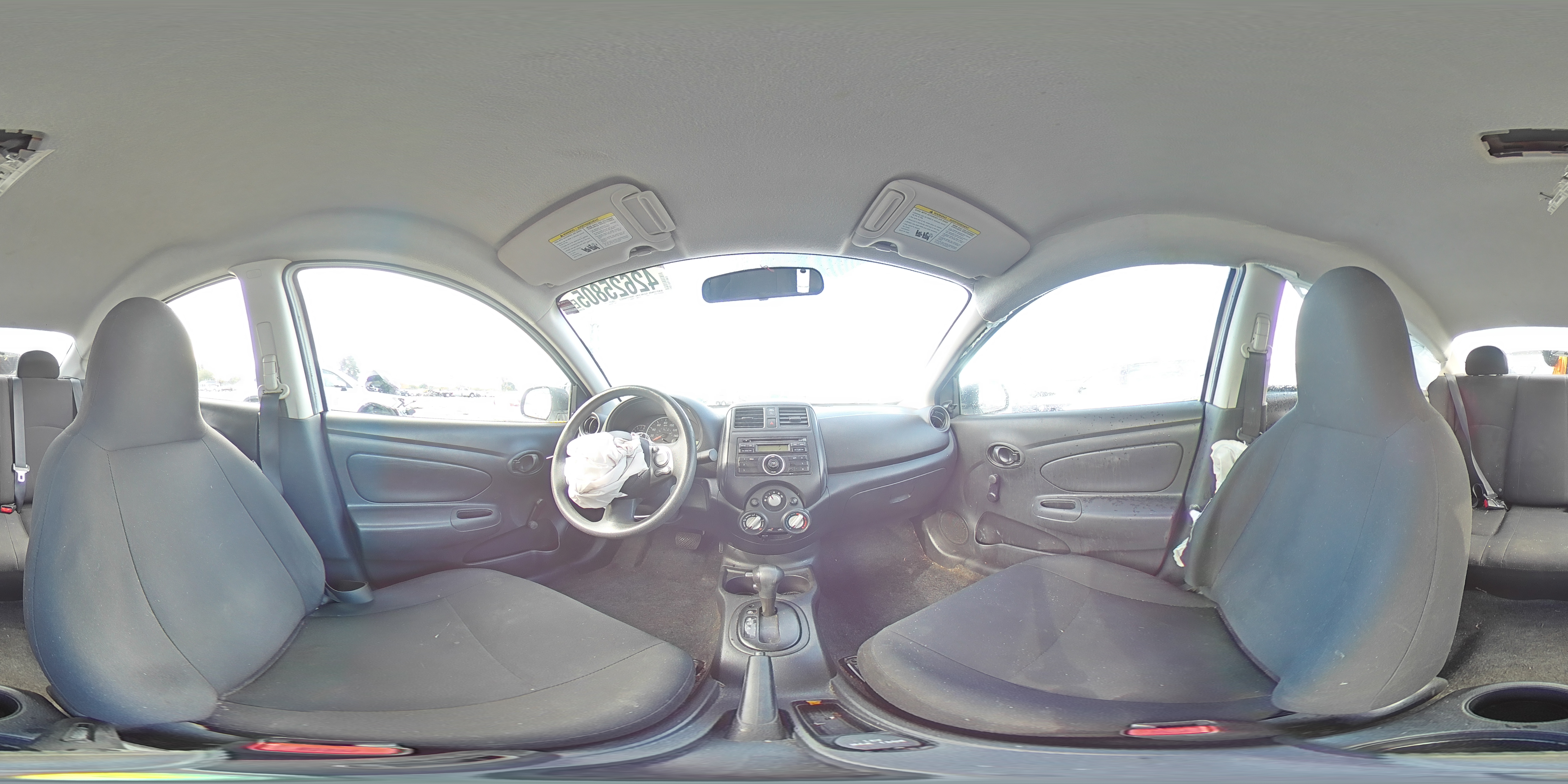 2014 Nissan Versa - Image 12