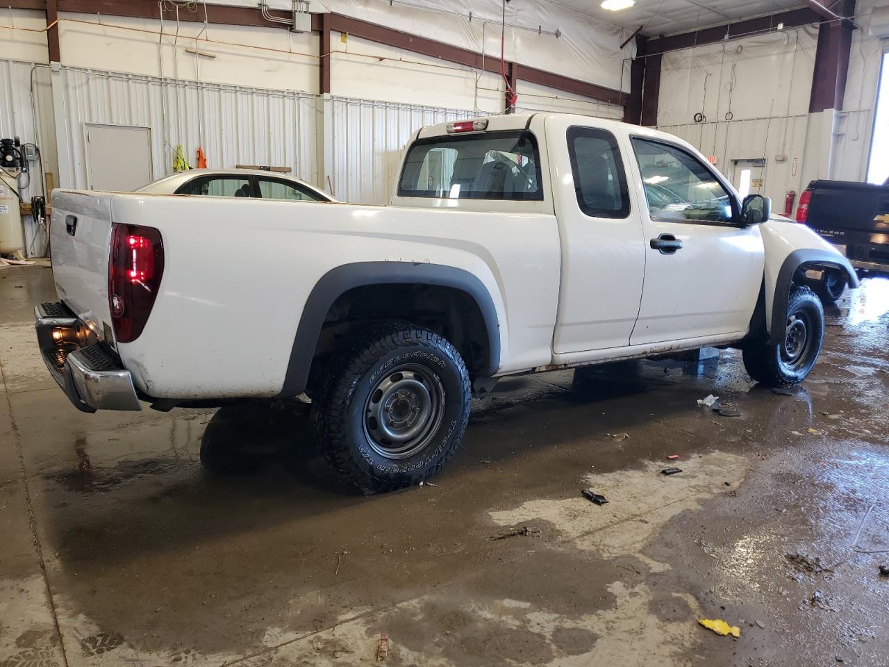 2005 Chevrolet Colorado - Image 3