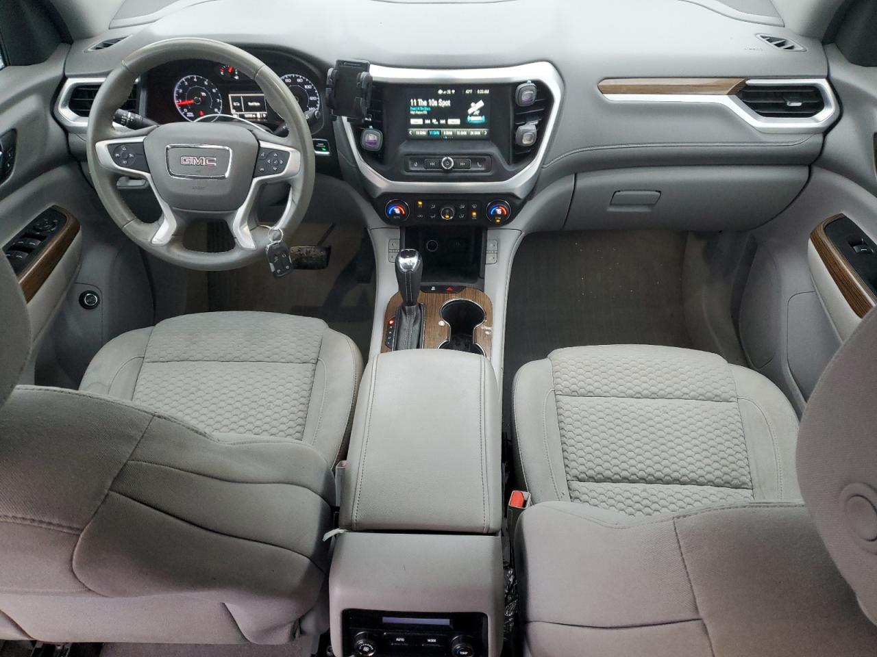 2017 GMC Acadia - Image 8