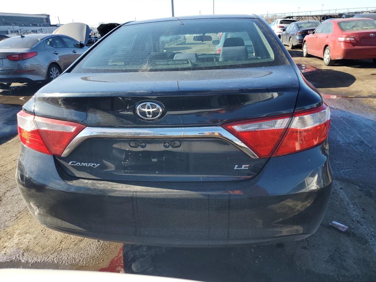 2015 Toyota Camry - Image 6