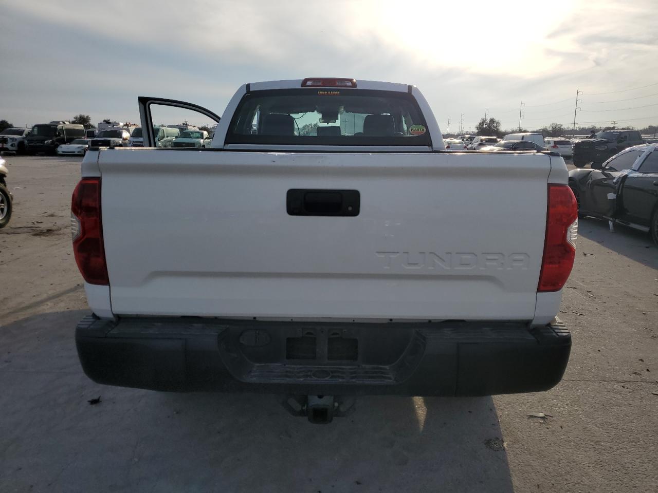 2014 Toyota Tundra - Image 6