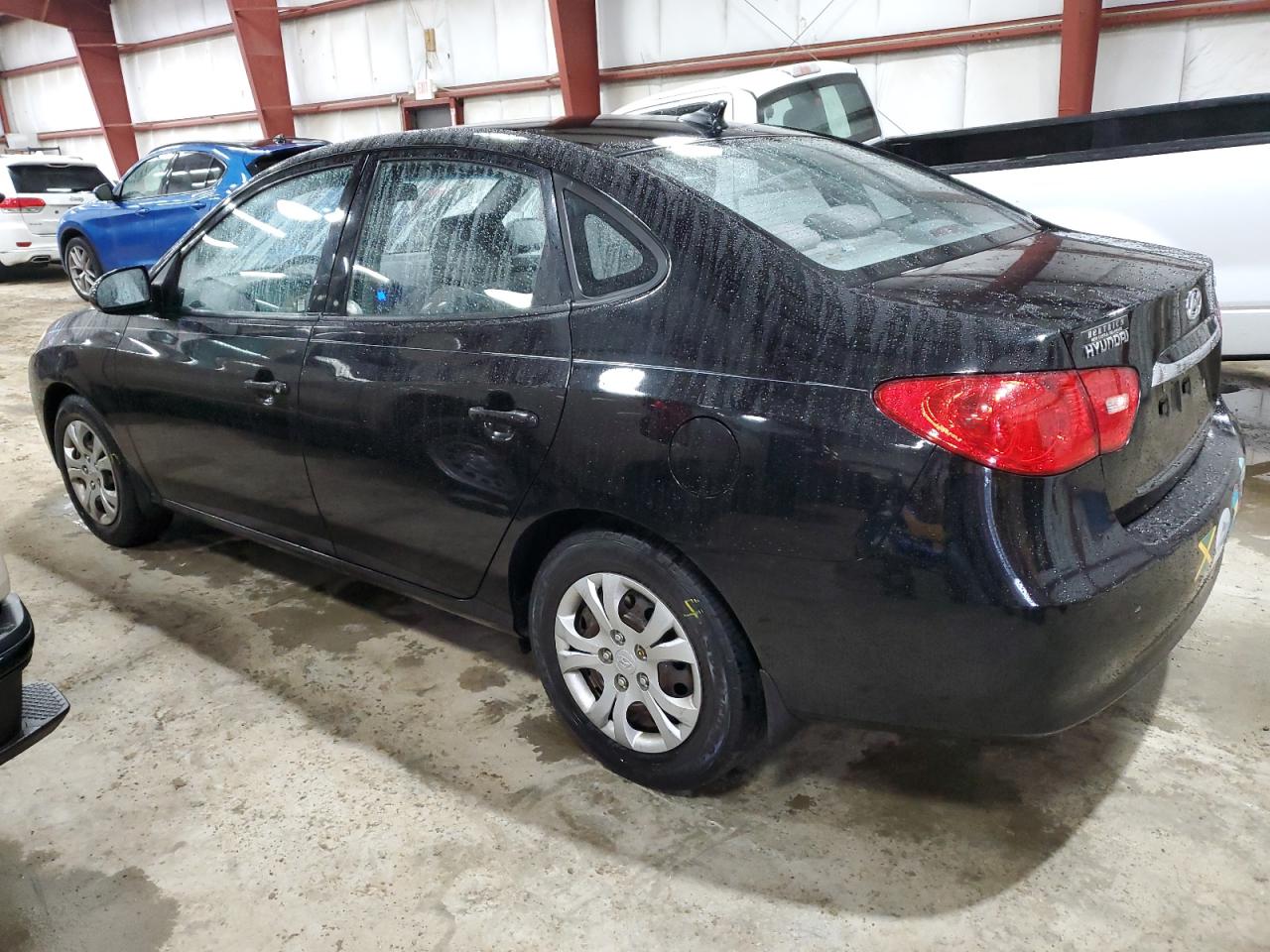 2010 Hyundai Elantra - Image 2