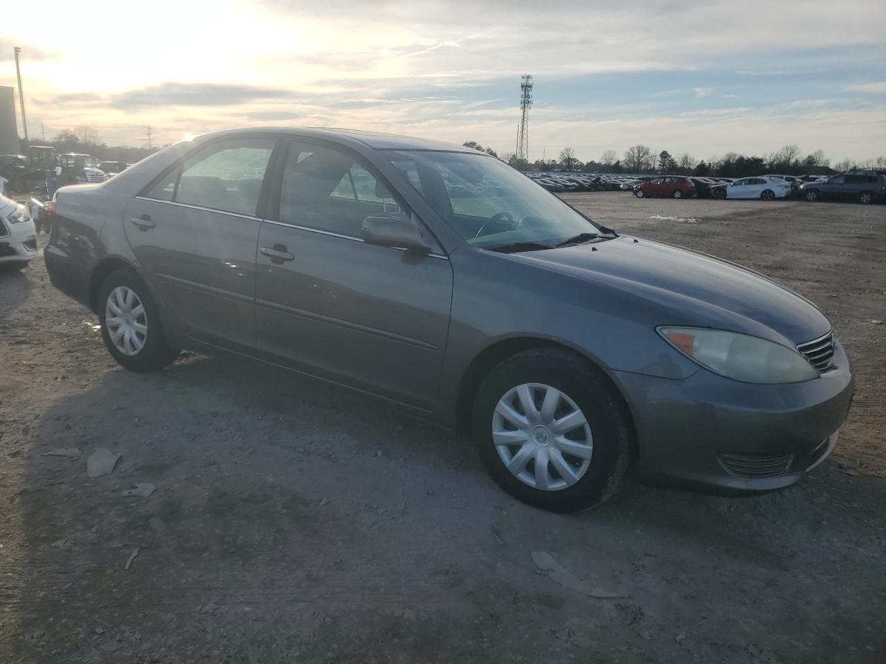 2006 Toyota Camry - Image 4
