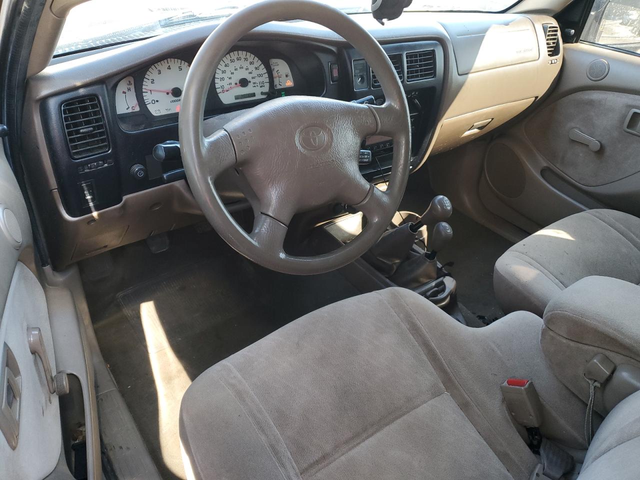 2003 Toyota Tacoma - Image 8