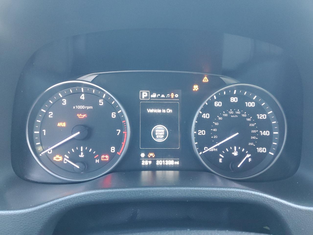 2017 Hyundai Elantra - Image 9