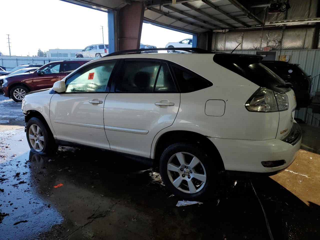 2004 Lexus RX - Image 2