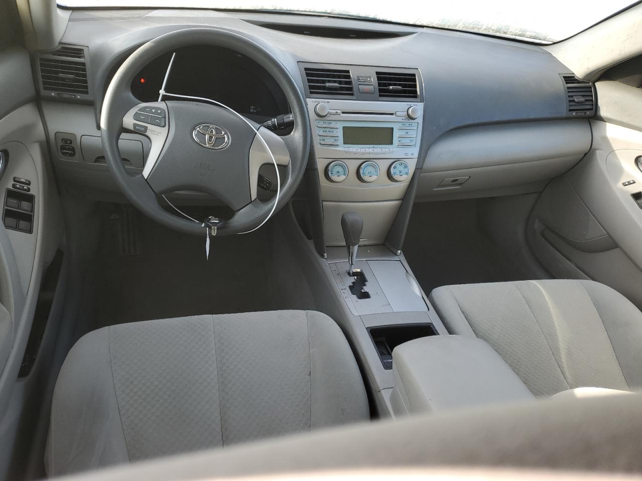2009 Toyota Camry - Image 8