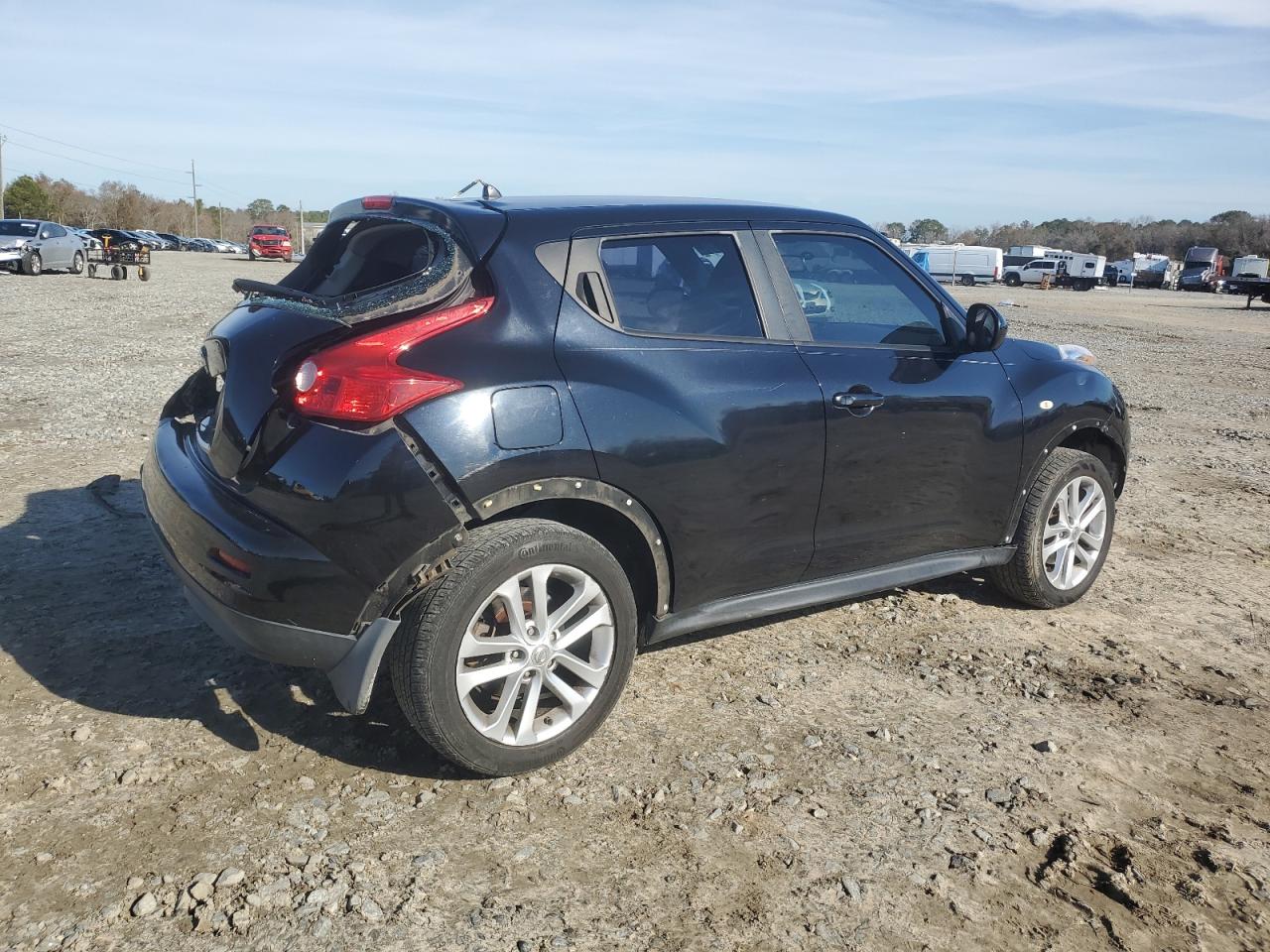 2011 Nissan Juke - Image 3