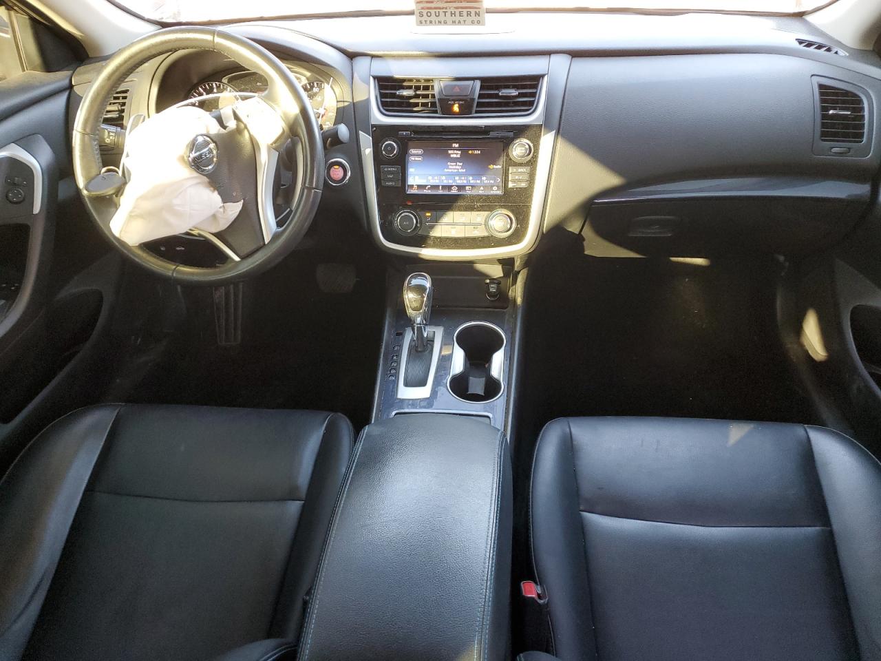2018 Nissan Altima - Image 8