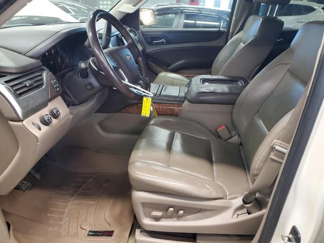 Parquets CHEVROLET SUBURBAN 2015 Biały