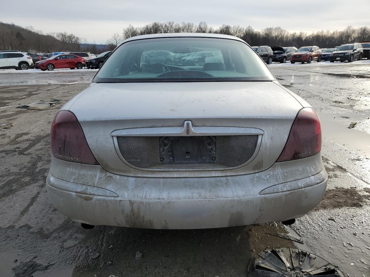 1998 Lincoln Continental VIN: 1LNFM97V0WY741632 Lot: 42913755