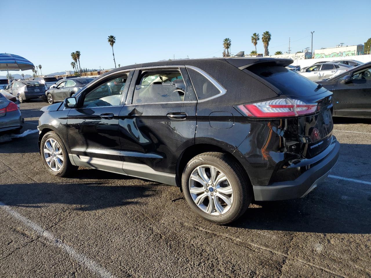 2022 Ford Edge - Image 2