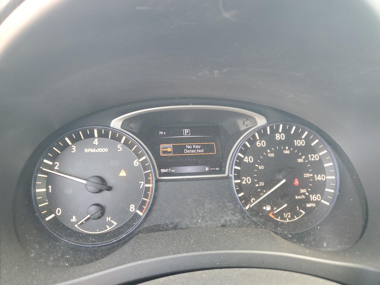 2017 Nissan Altima - Image 9