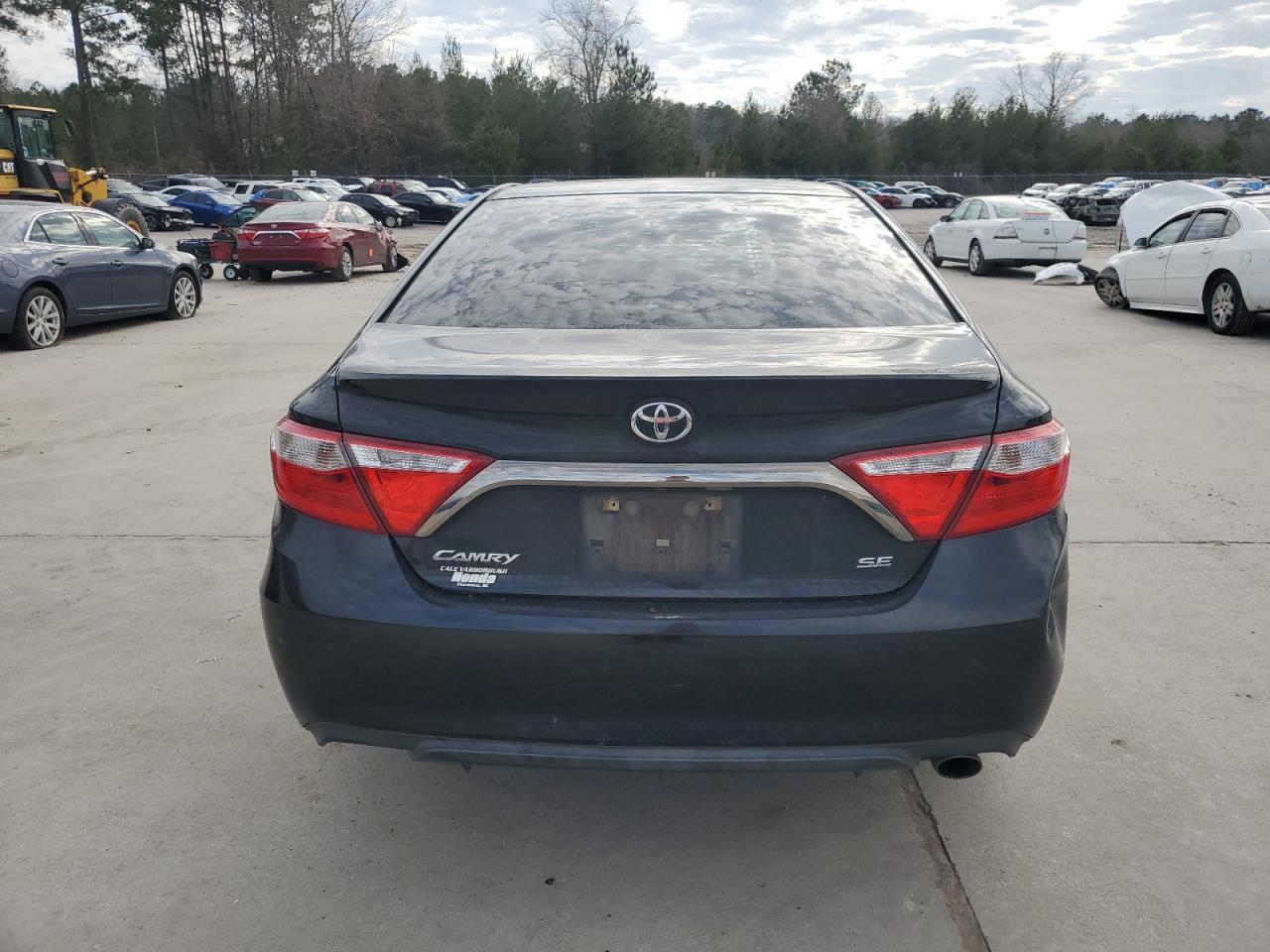 2016 Toyota Camry - Image 6