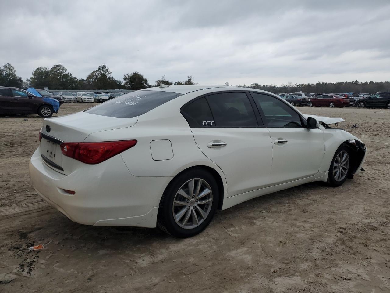2015 Infiniti Q50 - Image 3