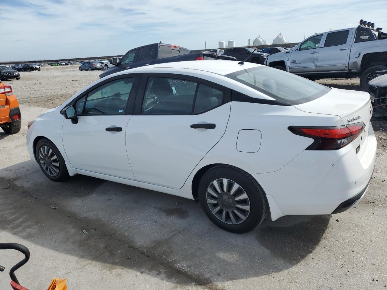 2020 Nissan Versa - Image 2