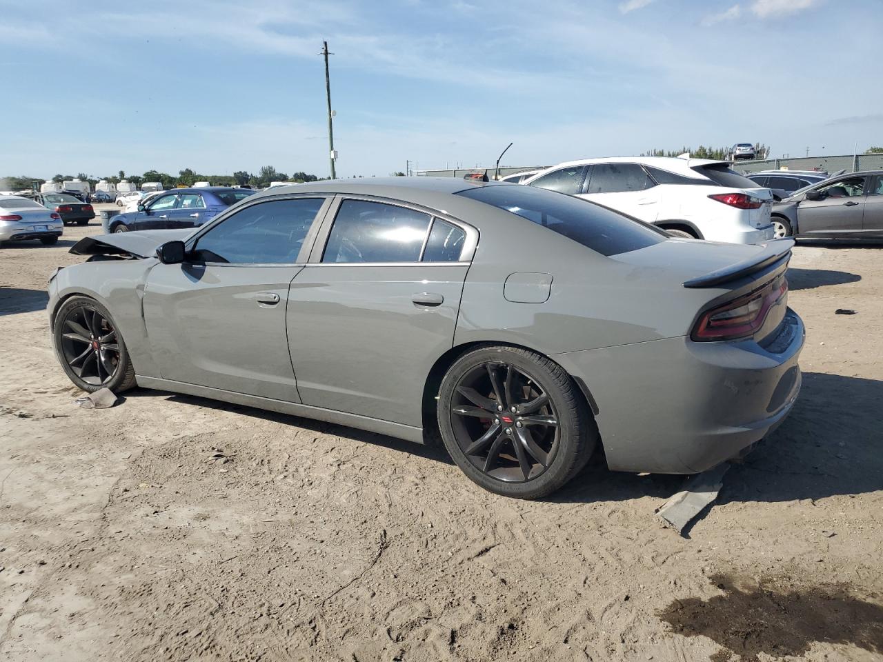2018 Dodge Charger - Image 2