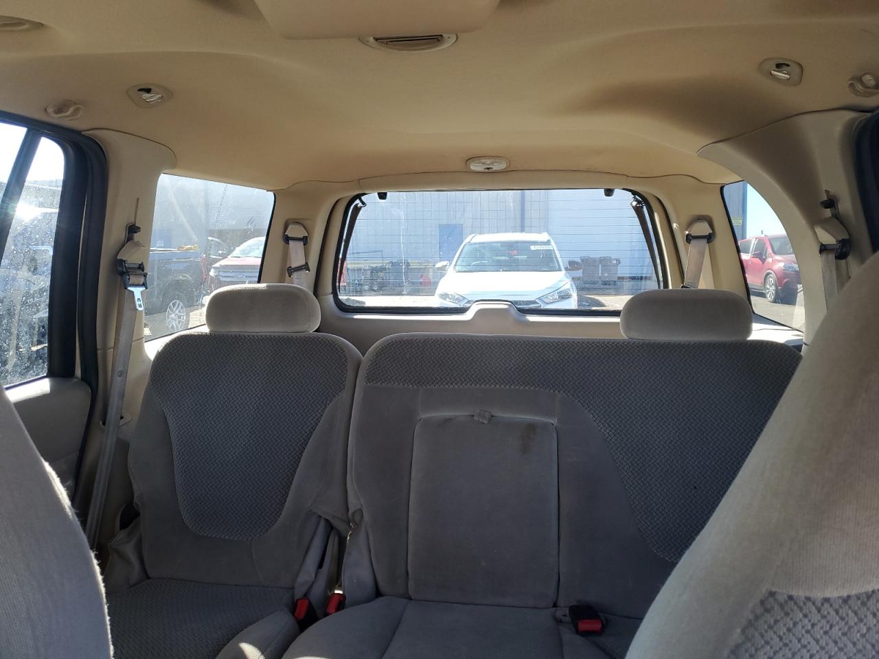 2000 Ford Expedition - Image 10