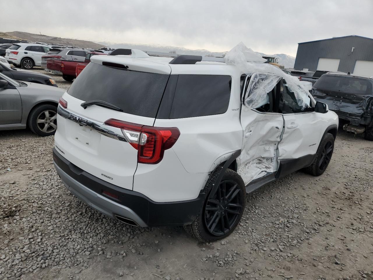 2020 GMC Acadia - Image 3