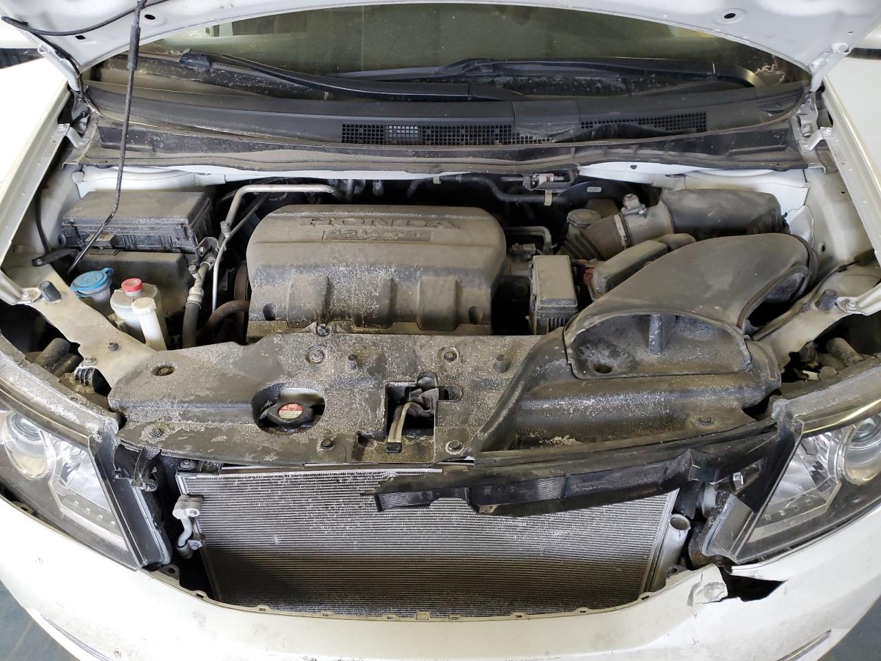 2015 Honda Odyssey - Image 12