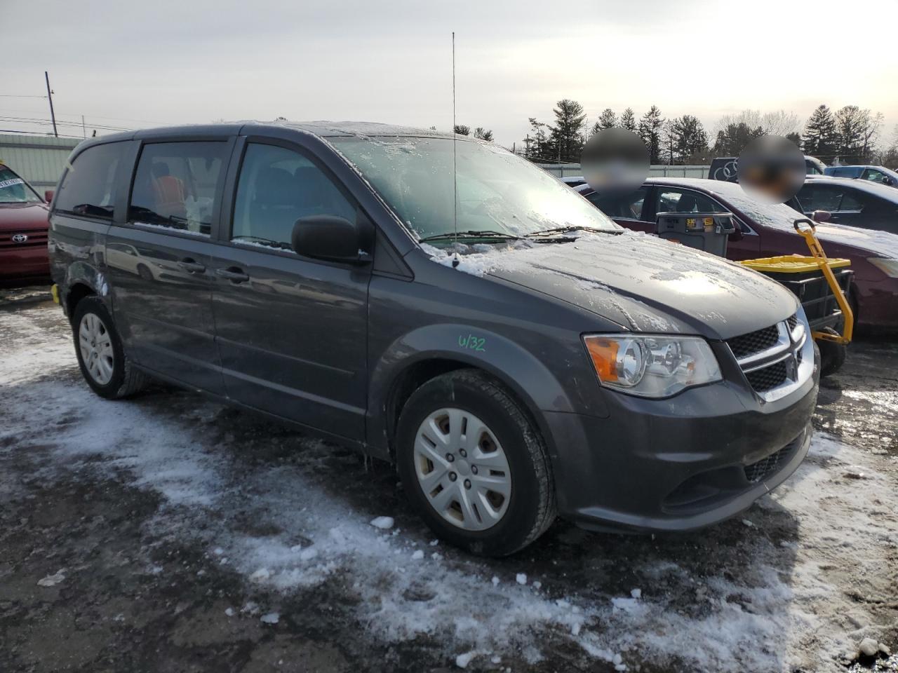 2017 Dodge Caravan - Image 4