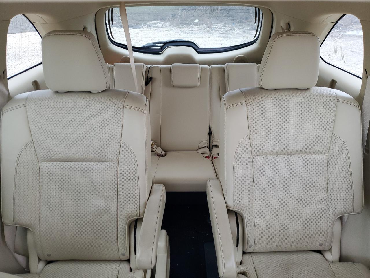 2015 Toyota Highlander - Image 10