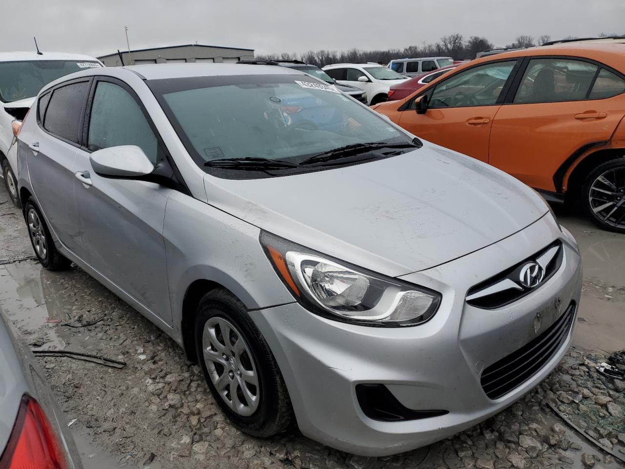 2014 Hyundai Accent - Image 4