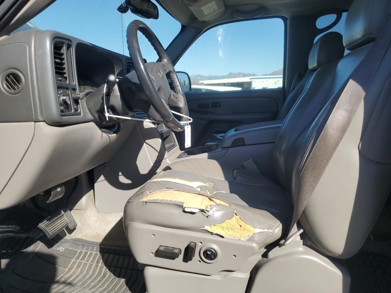 2005 GMC Yukon - Image 7