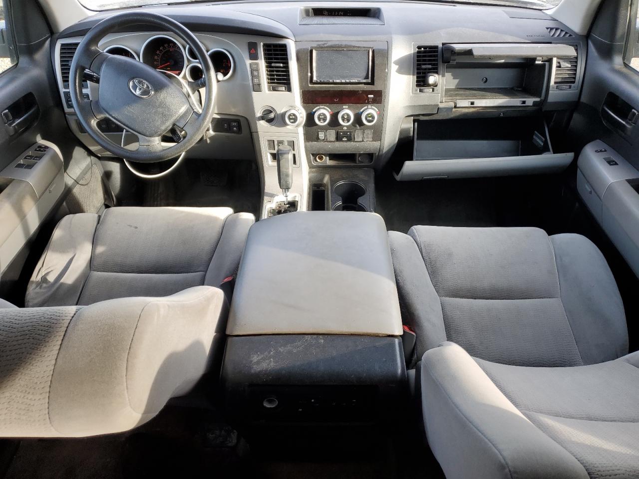 2009 Toyota Sequoia - Image 8