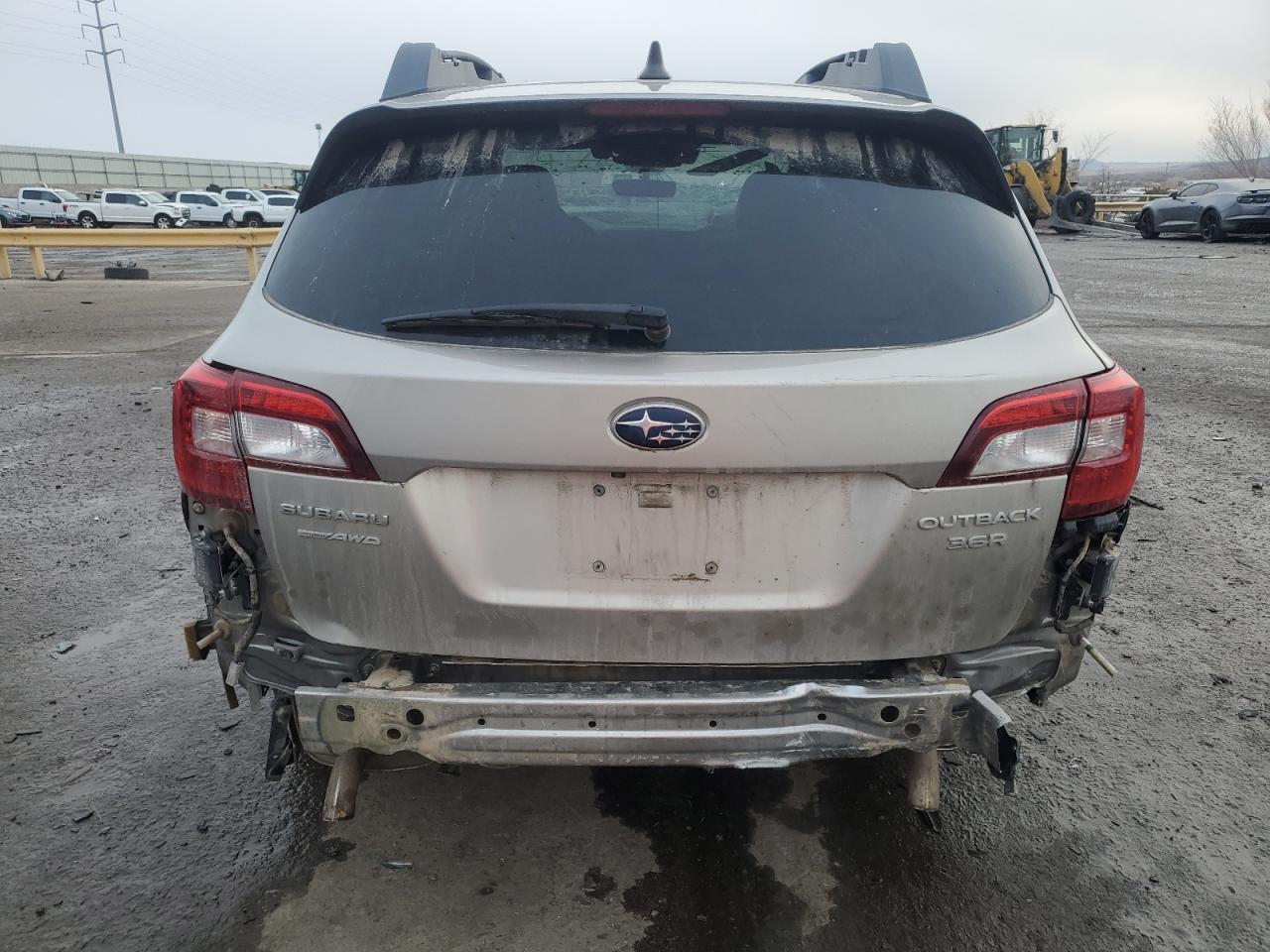 2018 Subaru Outback 3.6R Limited VIN: 4S4BSENC3J3293262 Lot: 52488625