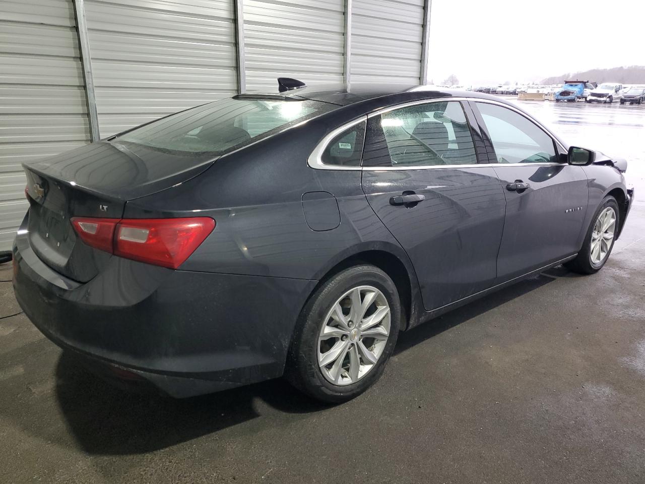 2023 Chevrolet Malibu - Image 3