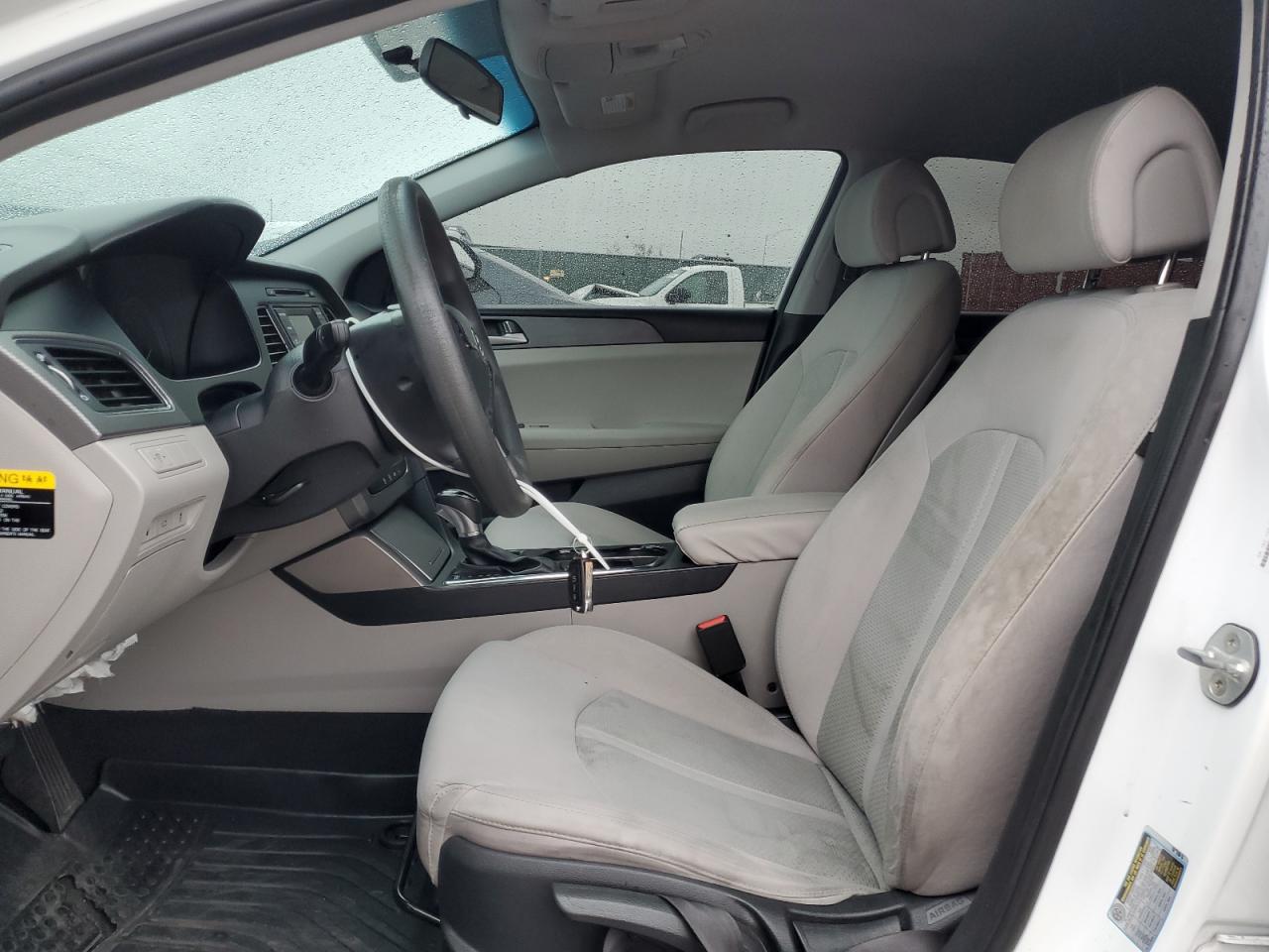 2017 Hyundai Sonata - Image 7