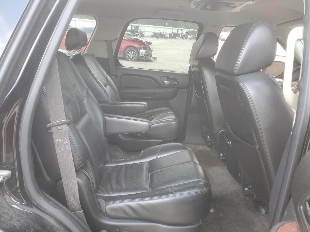 2007 Chevrolet Tahoe - Image 11