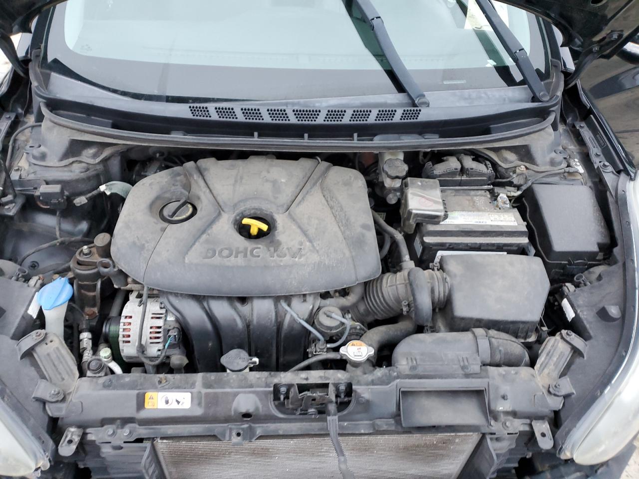 2015 Hyundai Elantra - Image 11