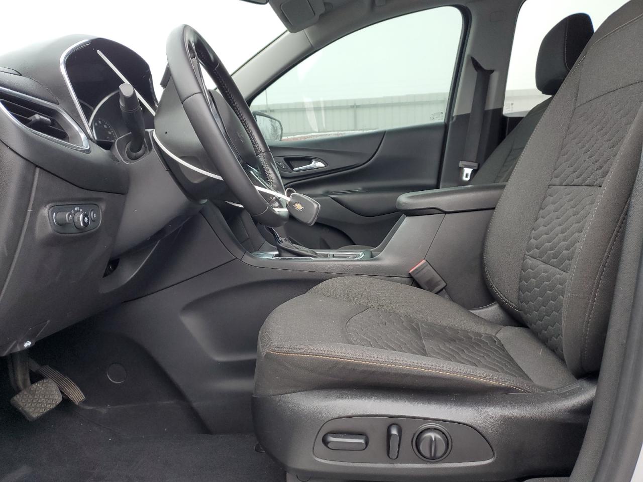 2020 Chevrolet Equinox - Image 7