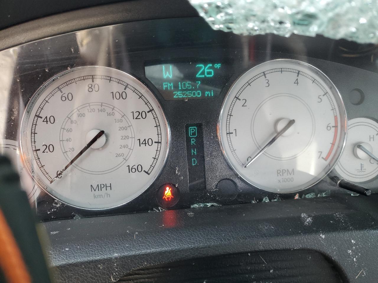 2006 Chrysler 300 - Image 9