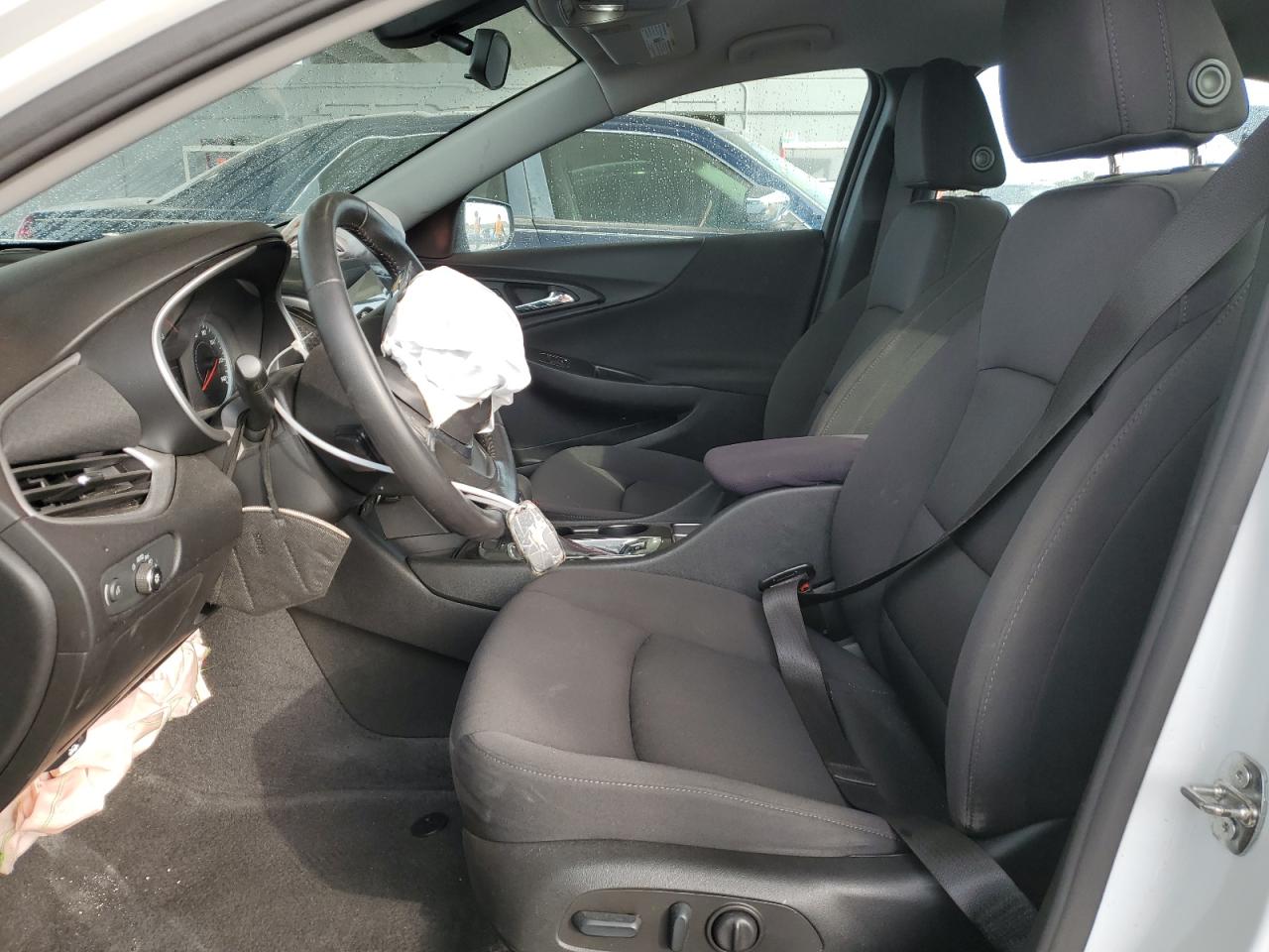 2022 Chevrolet Malibu - Image 7