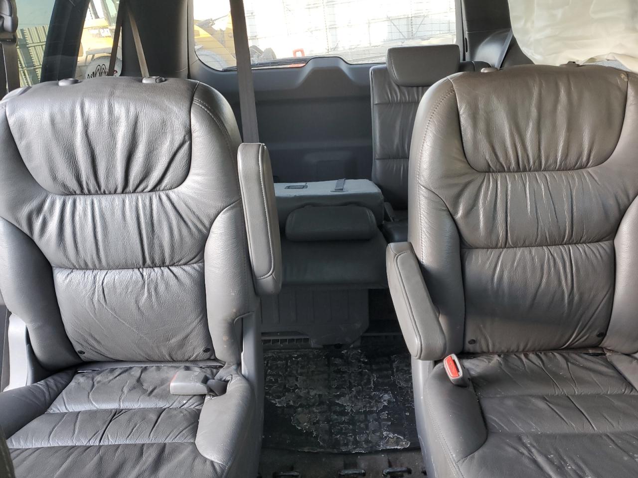 2010 Honda Odyssey - Image 10