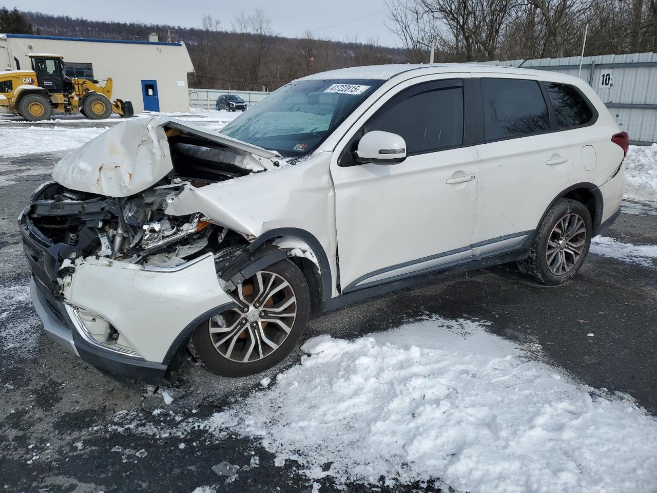 2016 Mitsubishi Outlander - Image 1