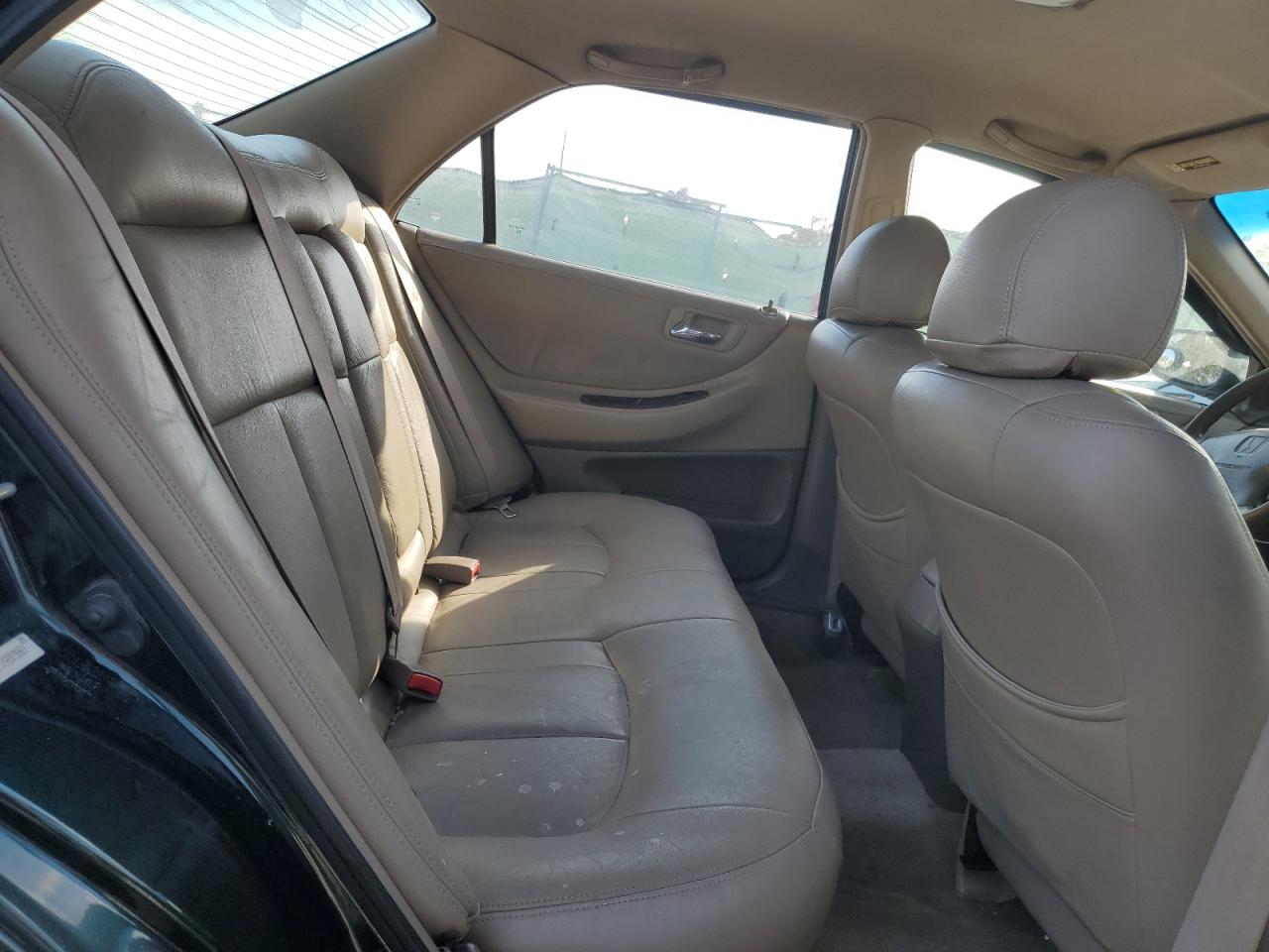 2000 Honda Accord - Image 10