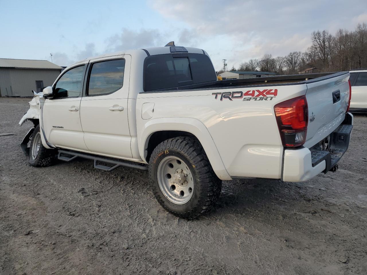 2019 Toyota Tacoma - Image 2