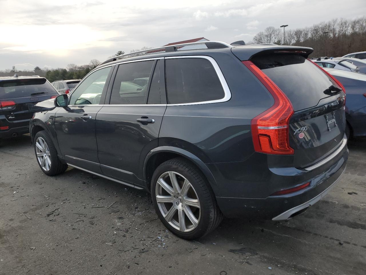 2017 Volvo XC90 - Image 2